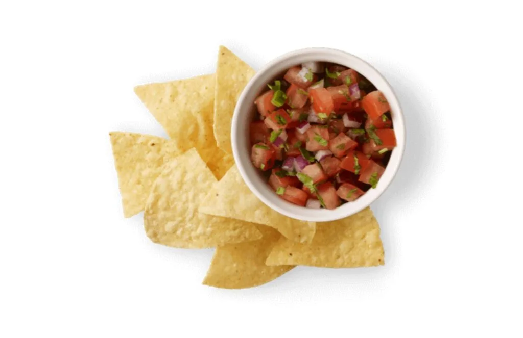 chips and fresh tomato salsa